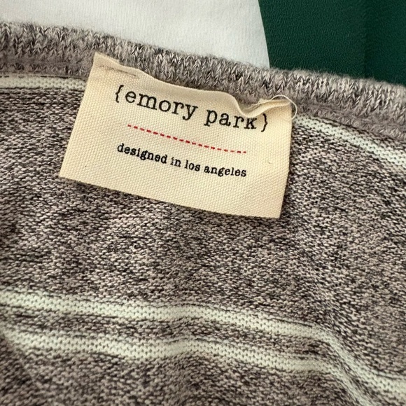 Emory Park Heathered Knit Top in Tan and Cream - Picture 2 of 3